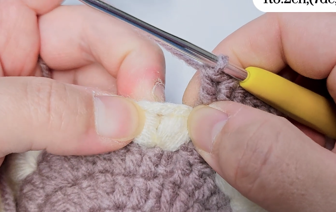 Crochet tutorial step